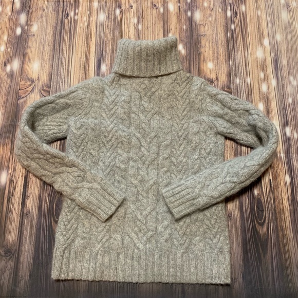 Sarah Spencer Sweaters - Grey cable knit sweater Sarah Spencer Sweaters - Grey cable knit sweater